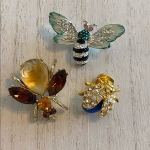 Vintage brooch bundle